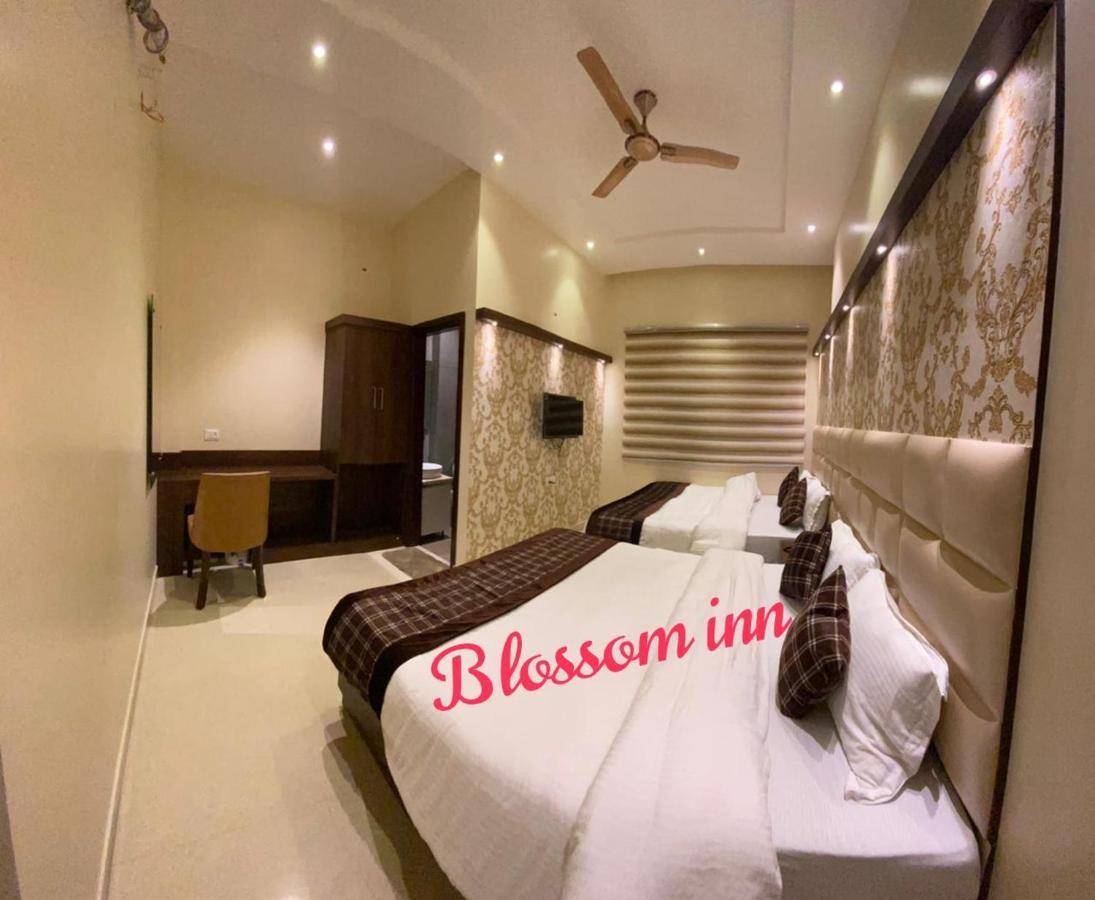 Hotel Blossom Inn 阿姆利则 外观 照片