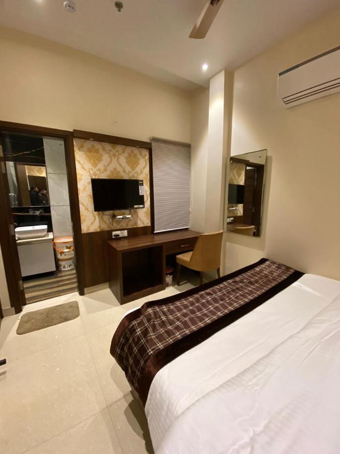 Hotel Blossom Inn 阿姆利则 外观 照片
