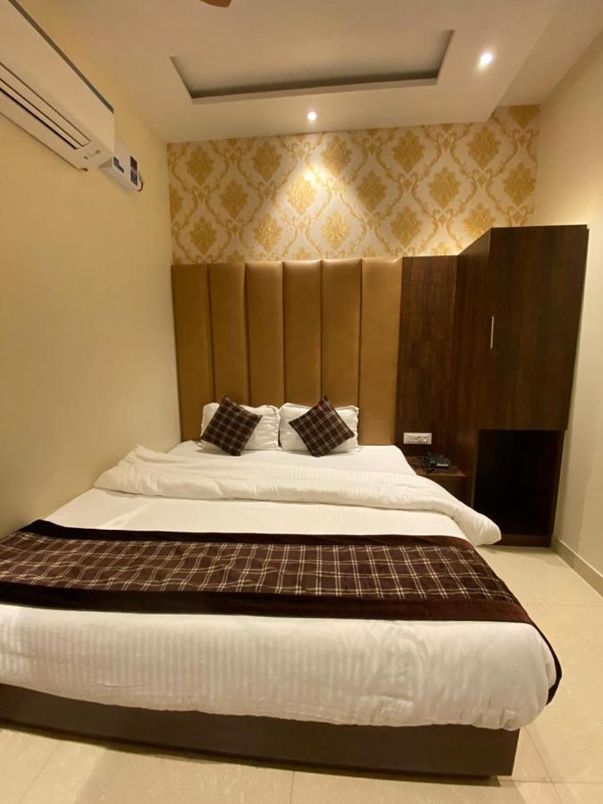 Hotel Blossom Inn 阿姆利则 外观 照片