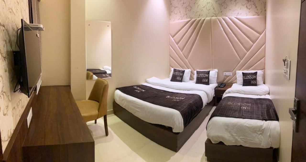 Hotel Blossom Inn 阿姆利则 外观 照片