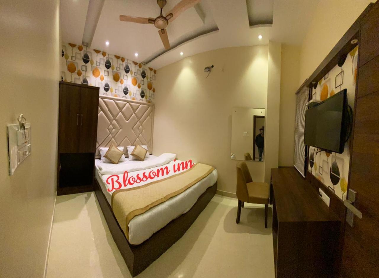 Hotel Blossom Inn 阿姆利则 外观 照片