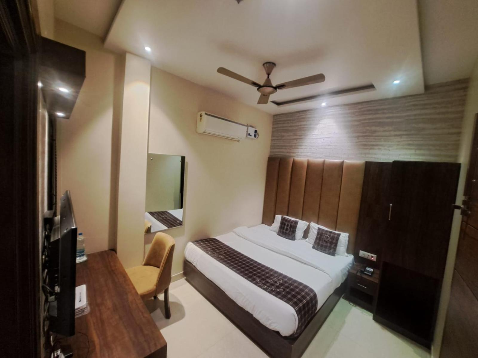 Hotel Blossom Inn 阿姆利则 外观 照片